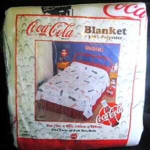 NOS 1999 Coca-Cola Blanket 72” x 90” Twin or Full Polar Bear COKE Vintage